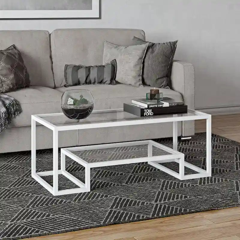 Table basse contemporaine en métal et verre